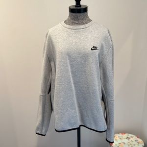 Grey Nike crewneck with zipper detail